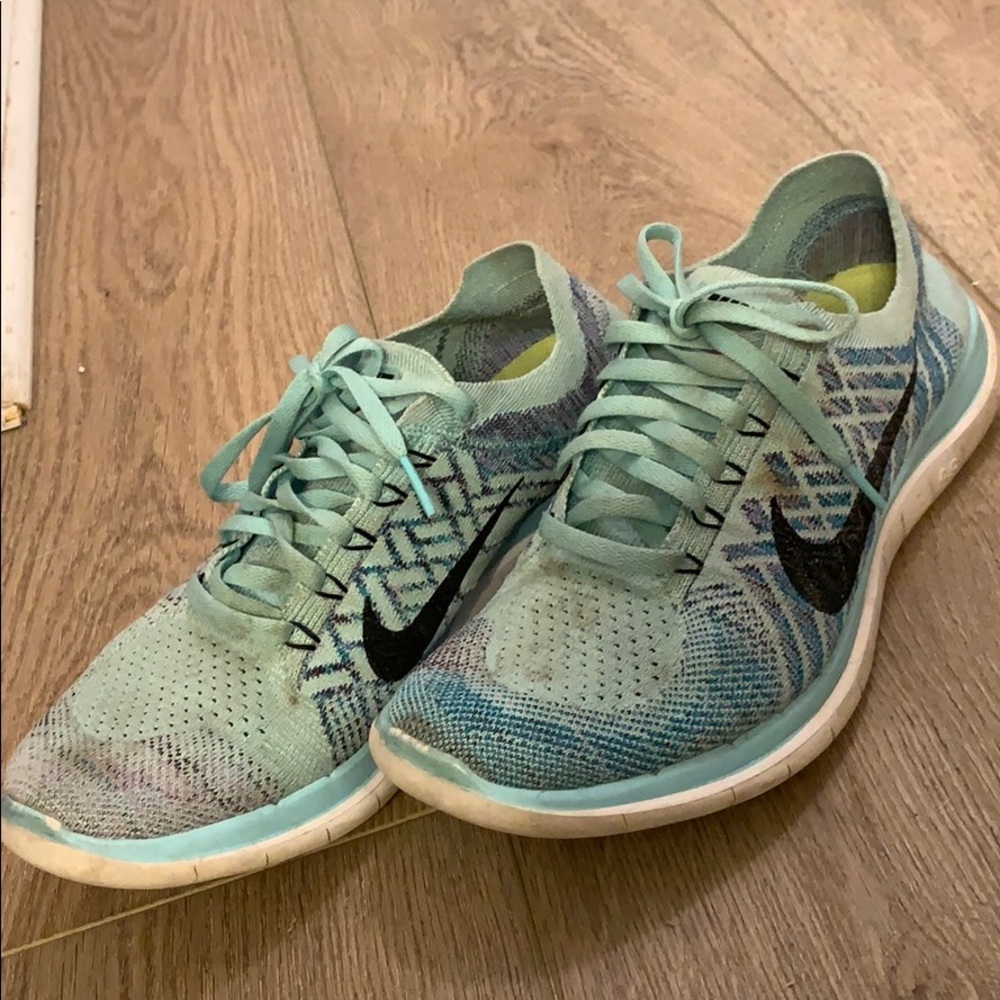 Nike free runs